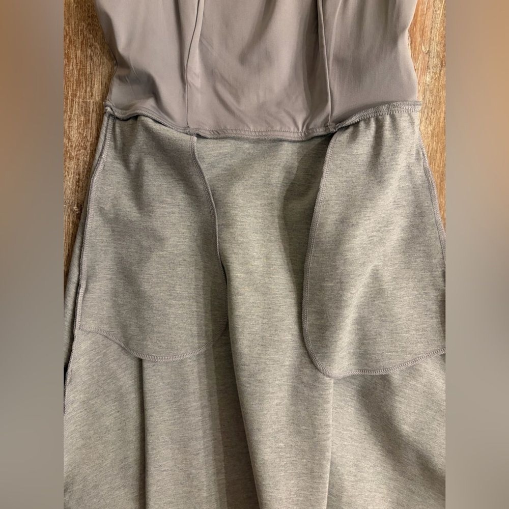 White House Black Market Size 6 Dress Sleeveless Gray Ponte Fit and Flare WHBM - Picture 9 of 14